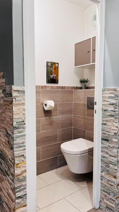 Appartement Proche Centre Ville Avec Parking Gratuit Annecy Exteriér fotografie